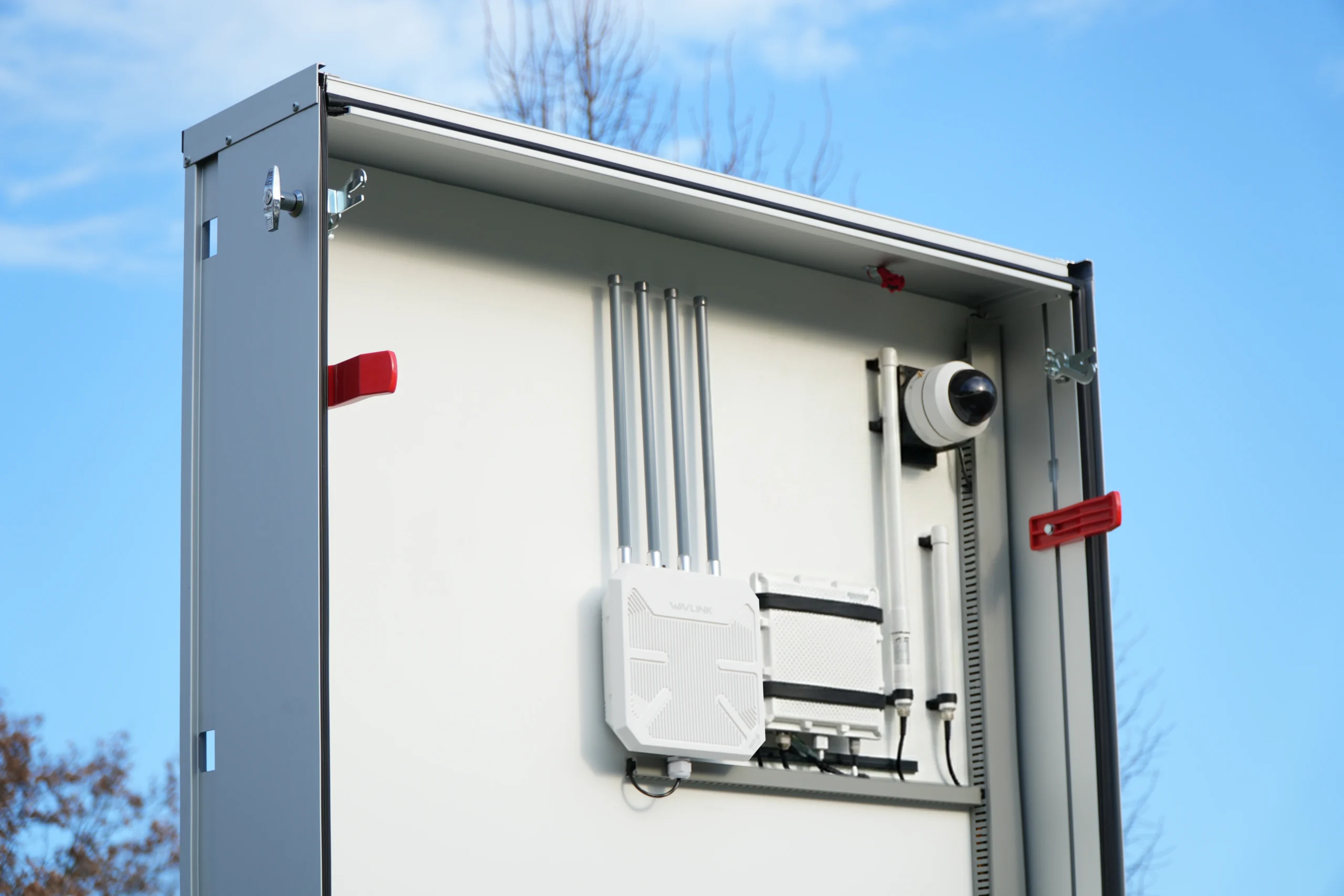 Connectivity hardware with Avionix